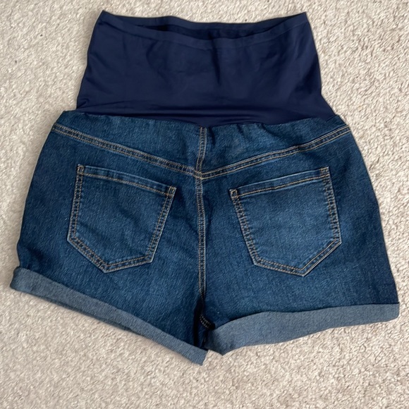 Time And Tru Maternity Denim Shorts - Picture 3 of 4